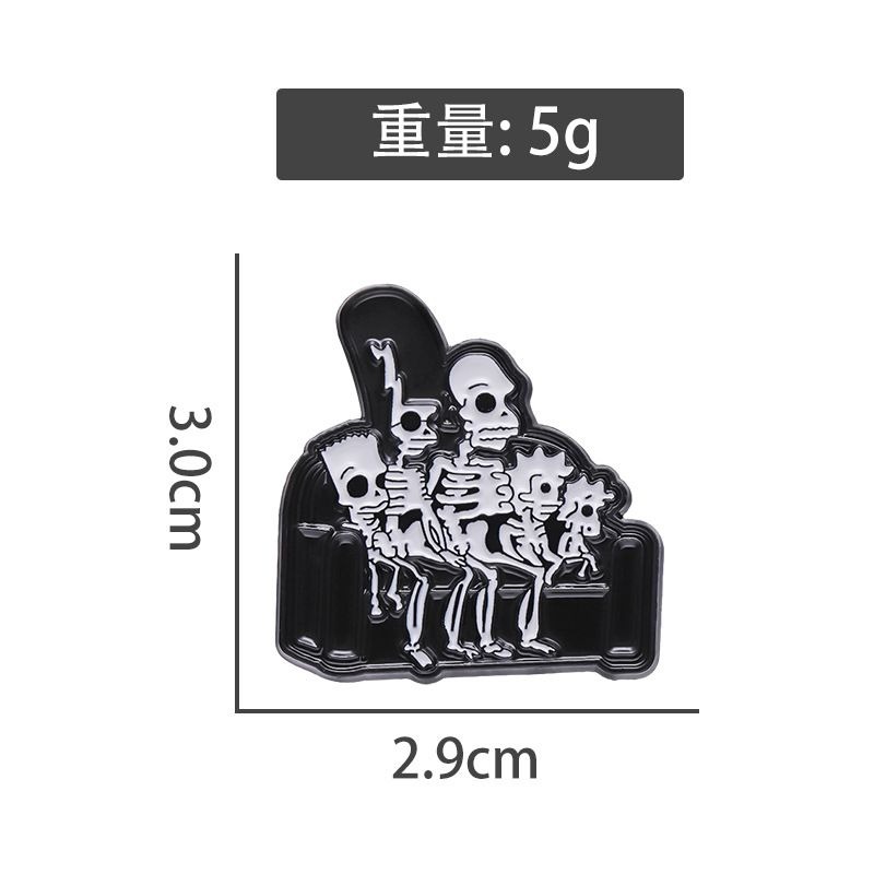 New Cartoon Anime Figure Brooc - Halloween Skeleton Decoration recension och pris