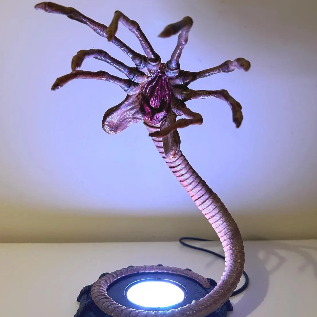 Alien Facehugger Lamp Nightlig - Pumpkin Lantern Halloween recension och pris